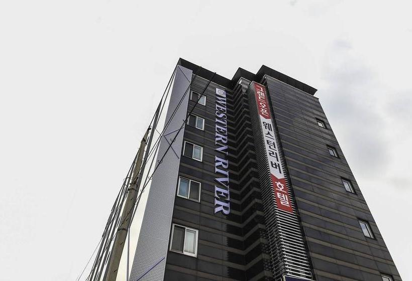 فندق Western River