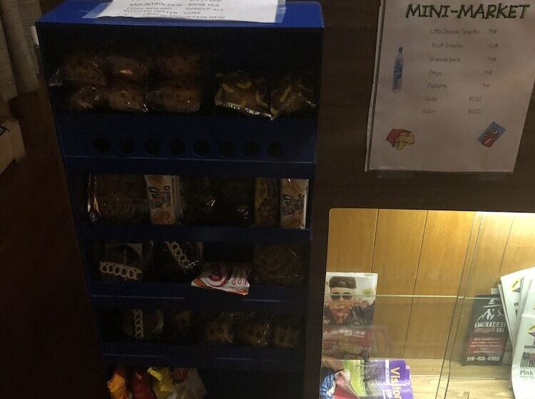 汽车旅馆  Blue Top Inn