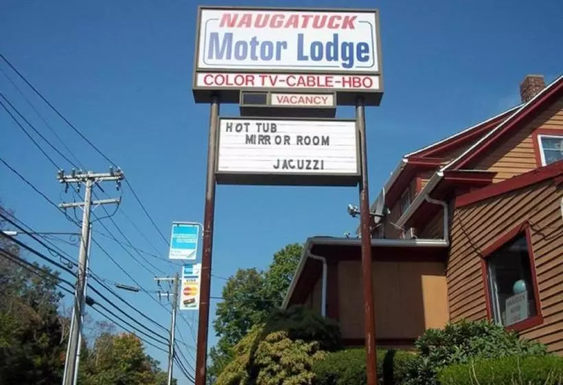 モーテル Naugatuck Motor Lodge