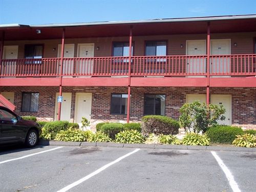 فندق على الطريق Naugatuck Motor Lodge