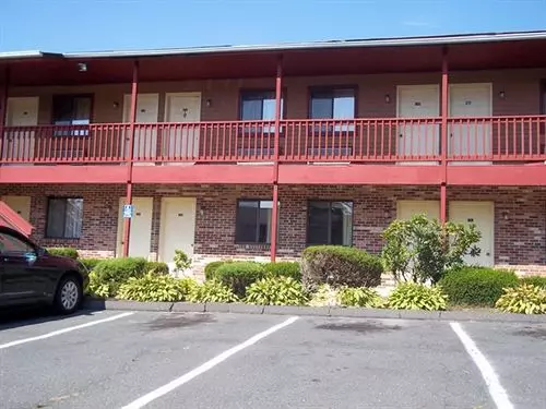 モーテル Naugatuck Motor Lodge