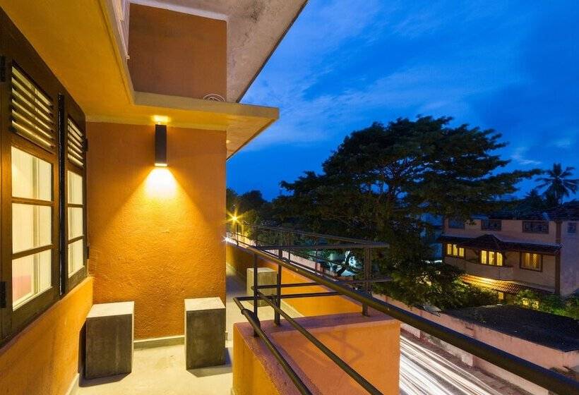 פנסיון T&v Boutique Hostel