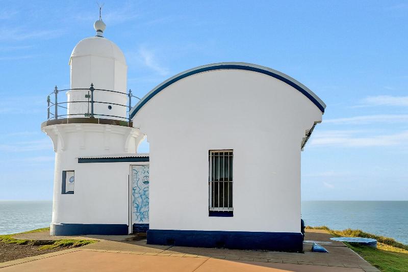 Surf Beach Motel Port