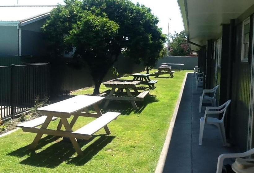 The Magpie- Hawkes Bay Motel