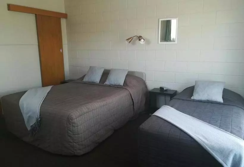 The Magpie- Hawkes Bay Motel