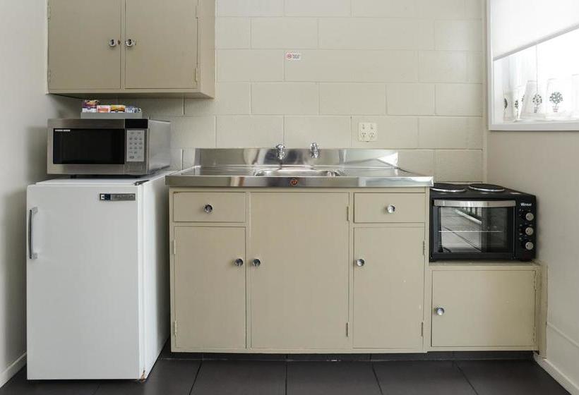 The Magpie- Hawkes Bay Motel