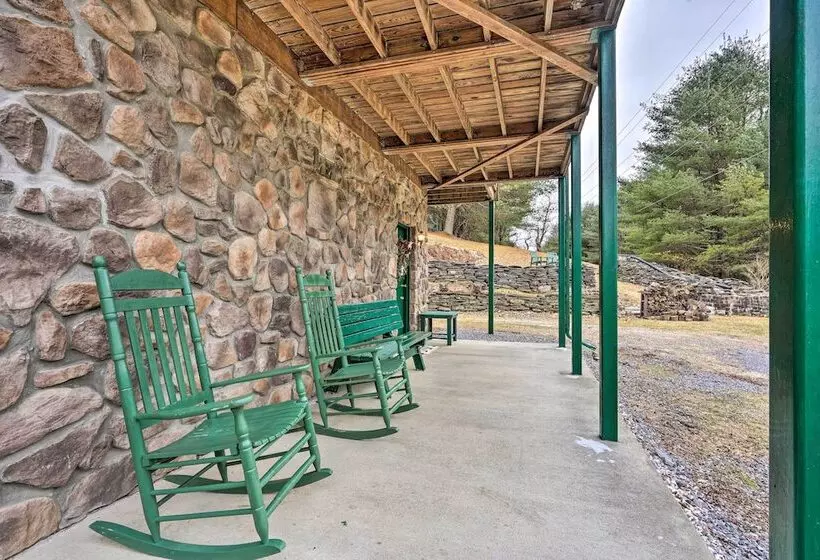 Charming Austin Cabin On 96 Acres Of Land!