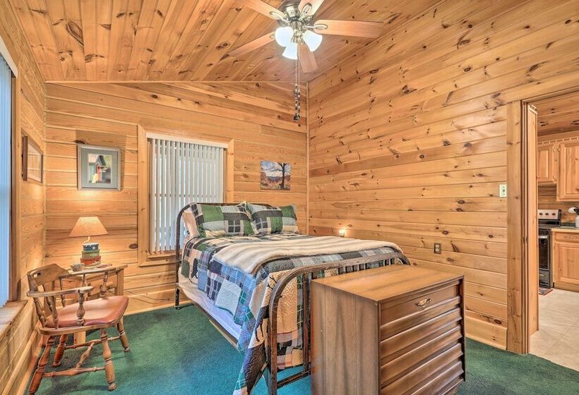 Charming Austin Cabin On 96 Acres Of Land!