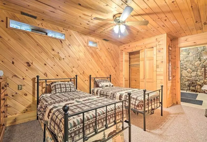 Charming Austin Cabin On 96 Acres Of Land!