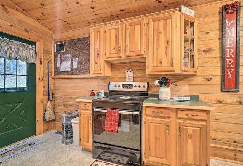 Charming Austin Cabin On 96 Acres Of Land!