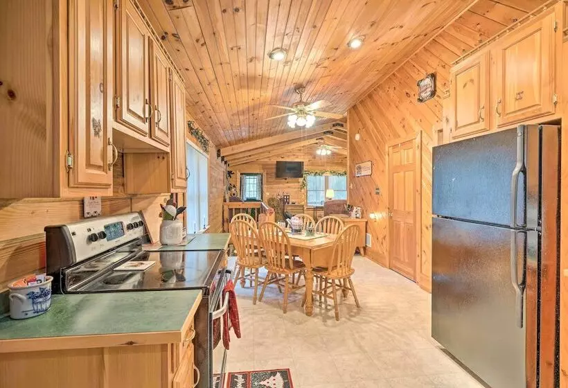 Charming Austin Cabin On 96 Acres Of Land!