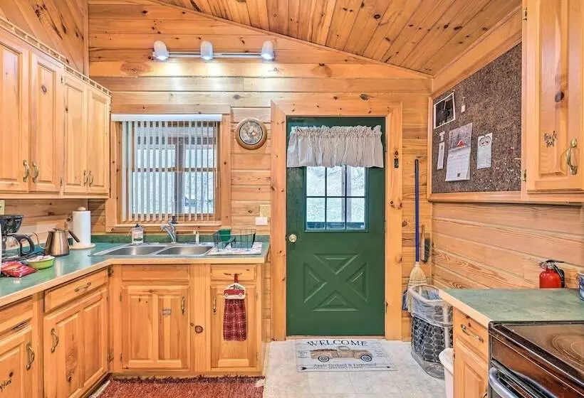 Charming Austin Cabin On 96 Acres Of Land!