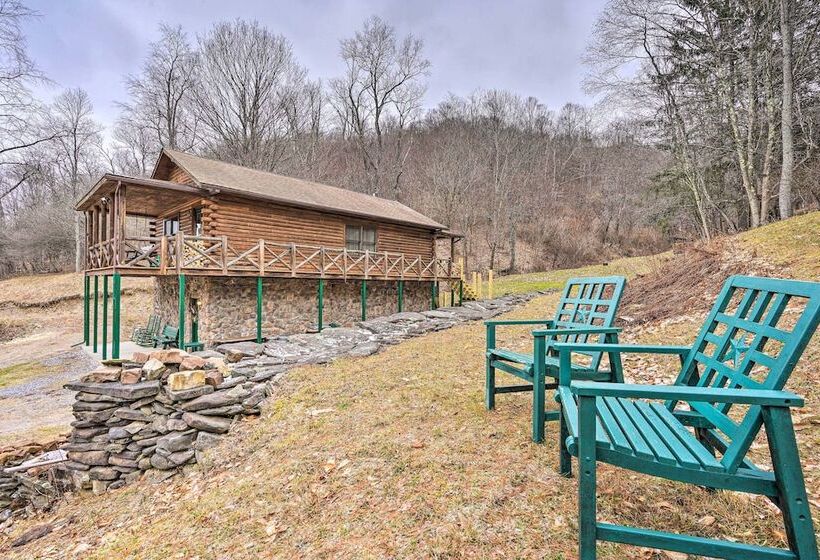 Charming Austin Cabin On 96 Acres Of Land!