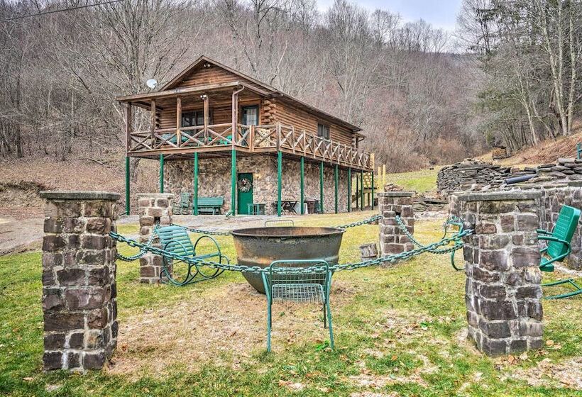 Charming Austin Cabin On 96 Acres Of Land!