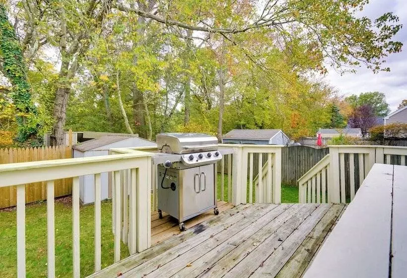 Charming Bay Head Retreat   Half Mi To Beach!