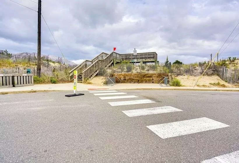 Charming Bay Head Retreat   Half Mi To Beach!