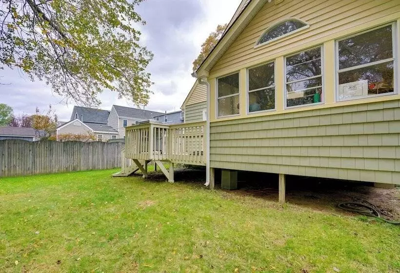 Charming Bay Head Retreat   Half Mi To Beach!