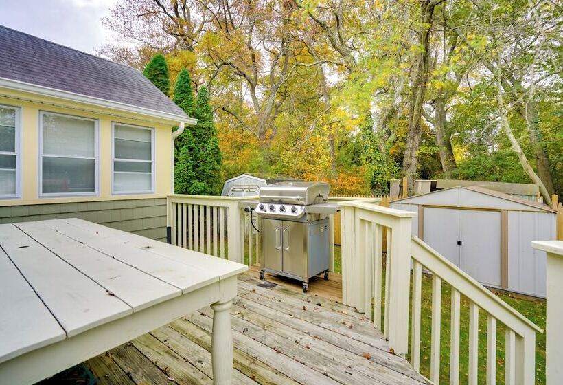 Charming Bay Head Retreat Half Mi To Beach!