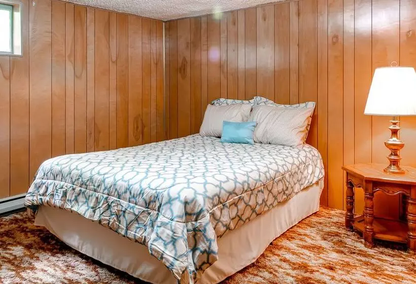 Charming Tropic Home By A Farm: Near Bryce Canyon!