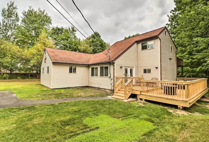 Chic Long Pond Family Home W/ Fire Pits & Deck!