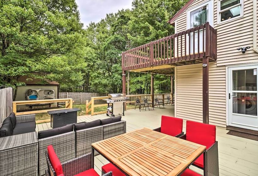 Chic Long Pond Family Home W/ Fire Pits & Deck!