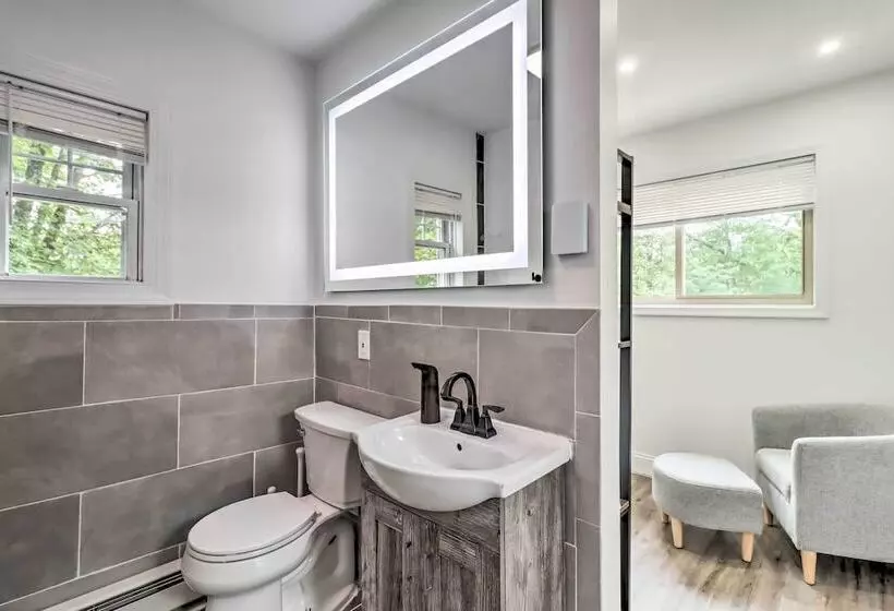 Chic Long Pond Family Home W/ Fire Pits & Deck!