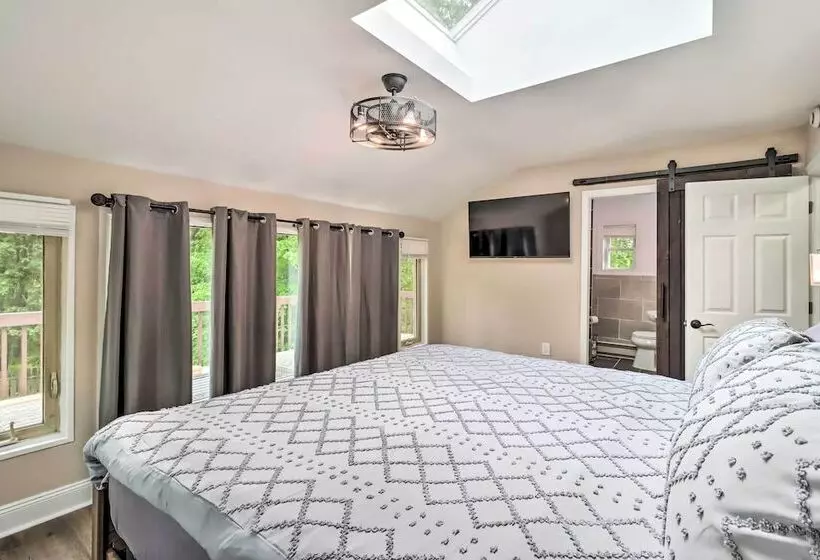 Chic Long Pond Family Home W/ Fire Pits & Deck!