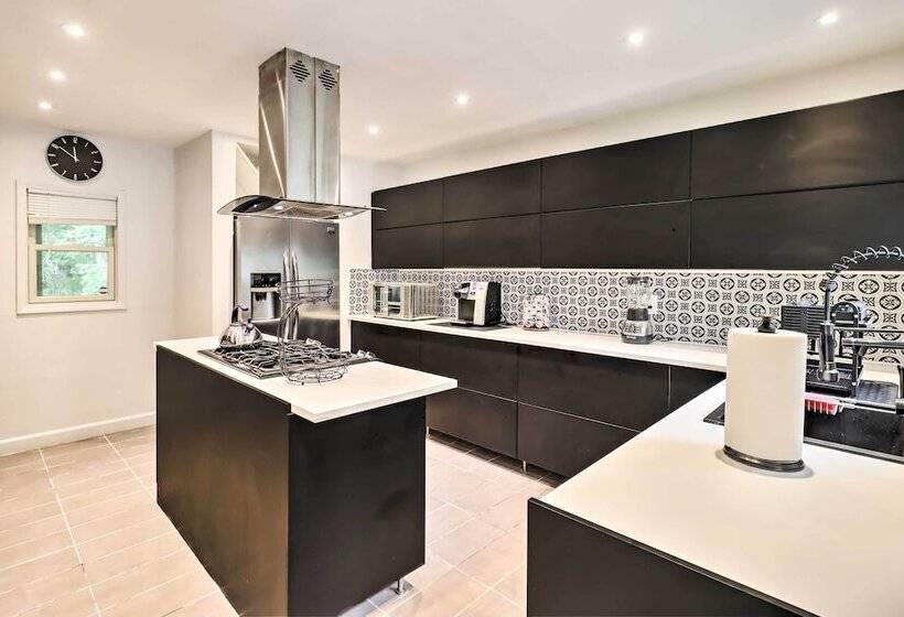 Chic Long Pond Family Home W/ Fire Pits & Deck!