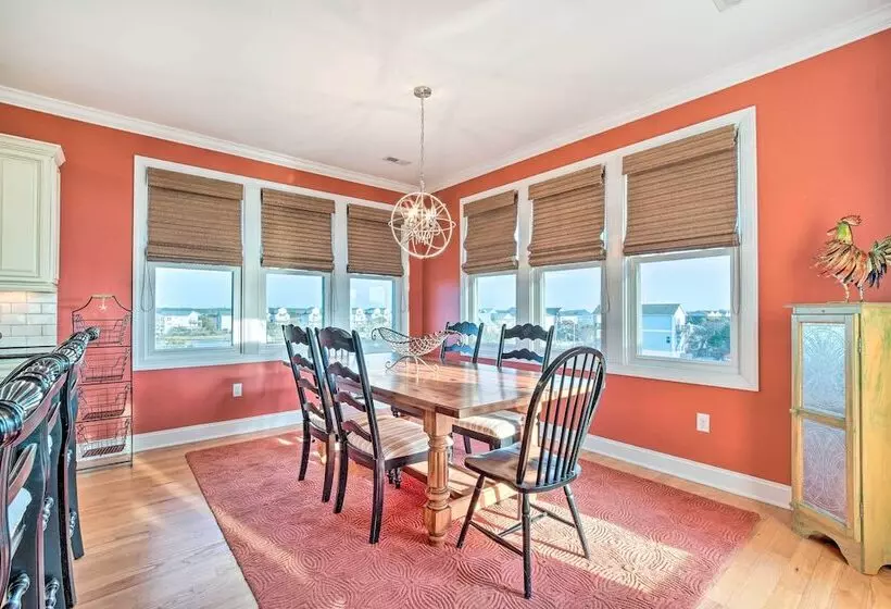 Chic Surf City Retreat W/ Pool < 1 Block To Beach!