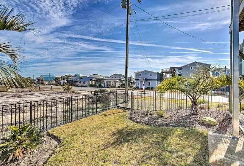 Chic Surf City Retreat W/ Pool < 1 Block To Beach!