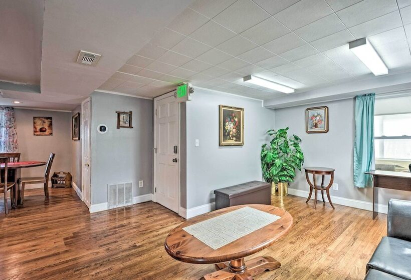 Cozy Bel Air Home Walk To Main Street Shops