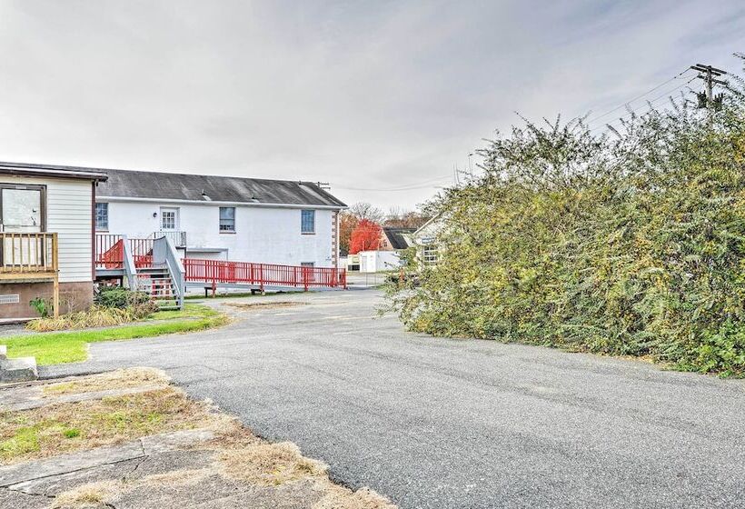 Cozy Bel Air Home Walk To Main Street Shops