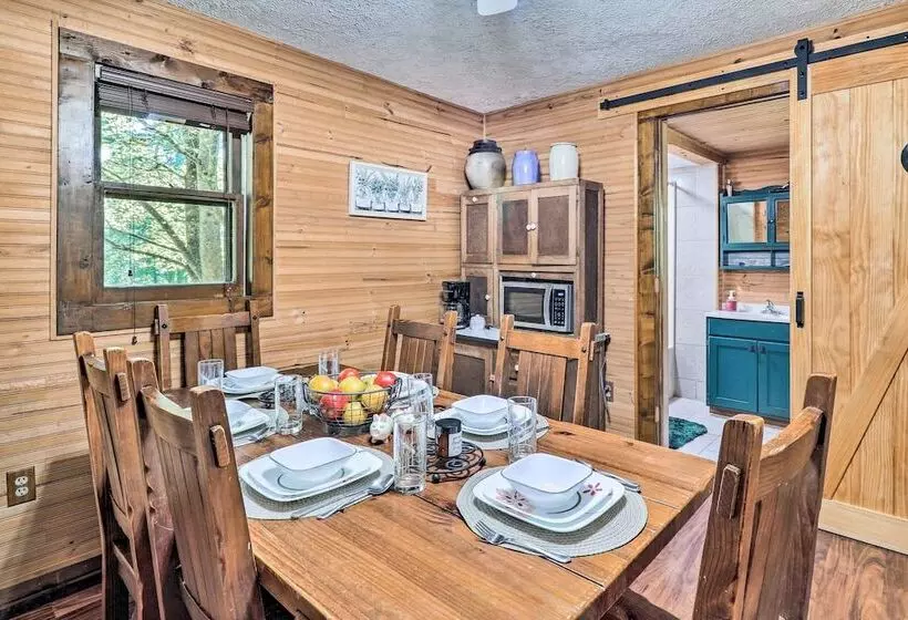 Rustic Cabin W/ Patio & Pond On Blue Ridge Parkway