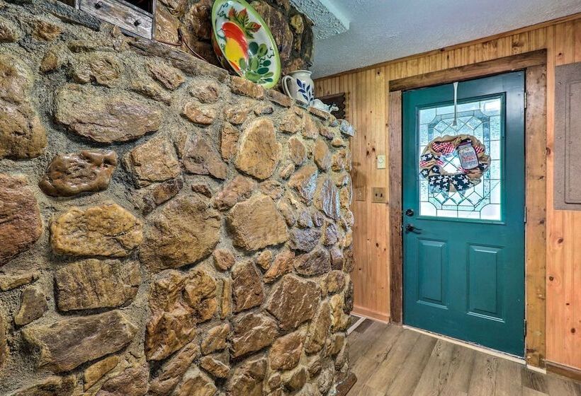 Rustic Cabin W/ Patio & Pond On Blue Ridge Parkway