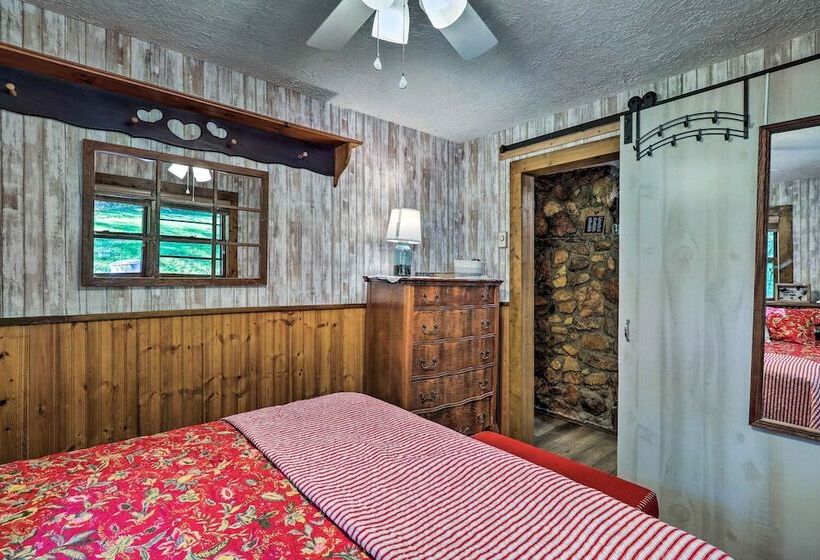 Rustic Cabin W/ Patio & Pond On Blue Ridge Parkway