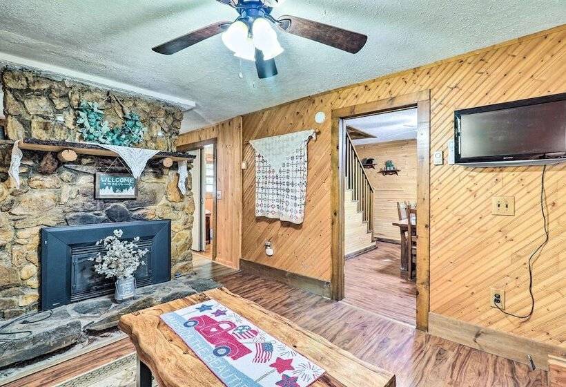 Rustic Cabin W/ Patio & Pond On Blue Ridge Parkway