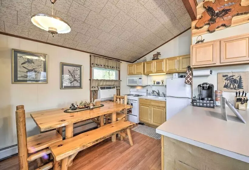 Speculator Cottage ~ 2 Mi To Oak Mountain Skiing
