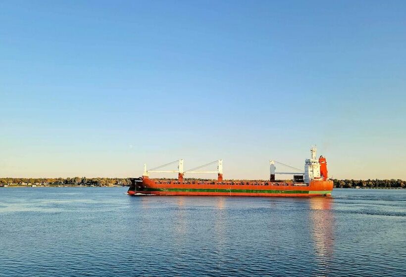 Epic Waterfront Wellesley Island Getaway!