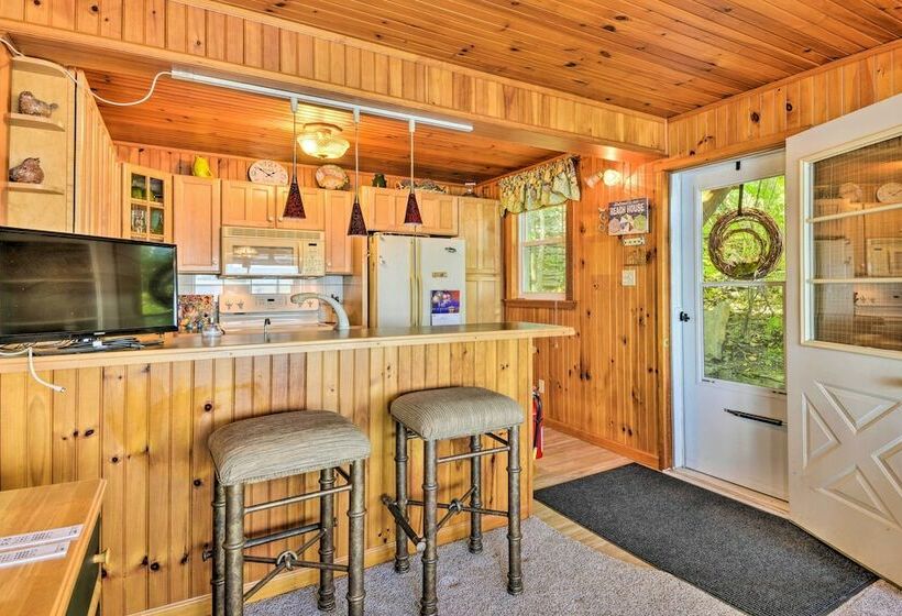 Epic Waterfront Wellesley Island Getaway!