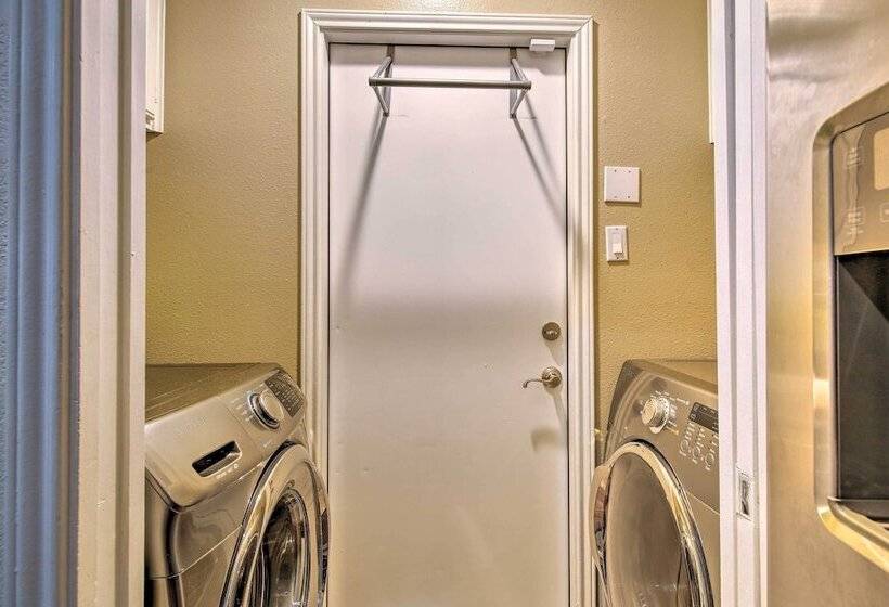 Family Retreat ~ 1 Mi To Hill Country Mile!