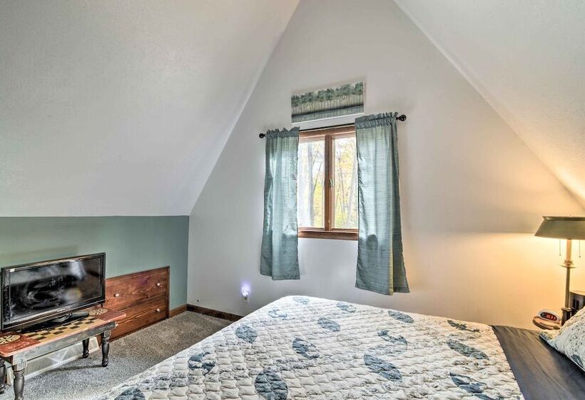 Farmington A Frame W/ Lake Access & Fire Pit!