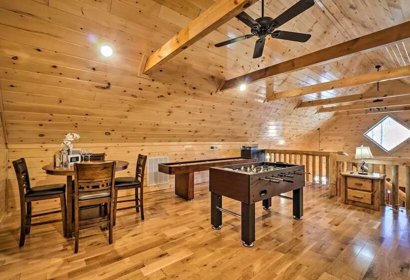 Gatlinburg Mountain Cabin: 4 Mi To National Park!