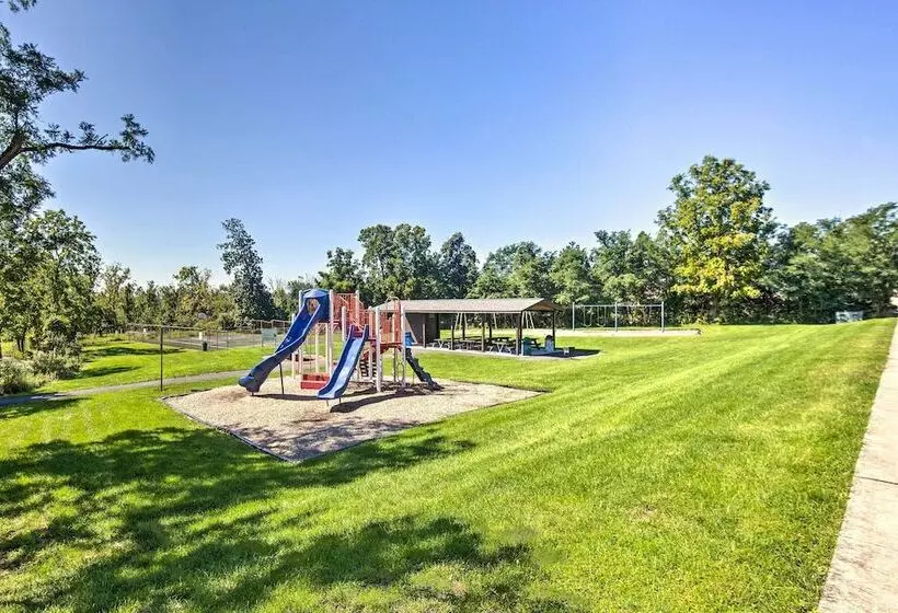 Harrisburg Home W/ Deck: 12 Mi To Hersheypark