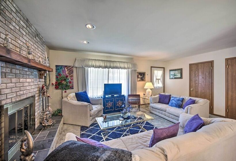 Harrisburg Home W/ Deck: 12 Mi To Hersheypark