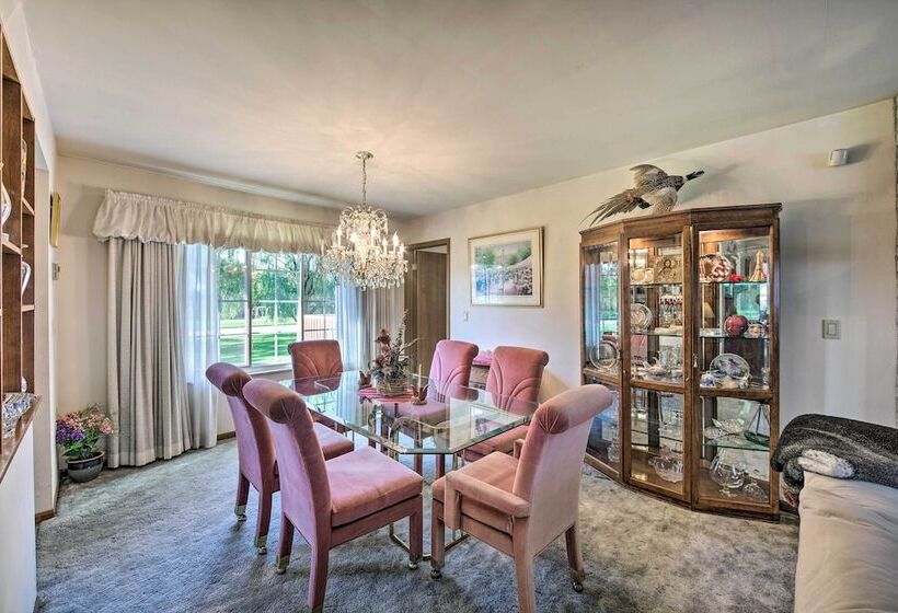 Harrisburg Home W/ Deck: 12 Mi To Hersheypark