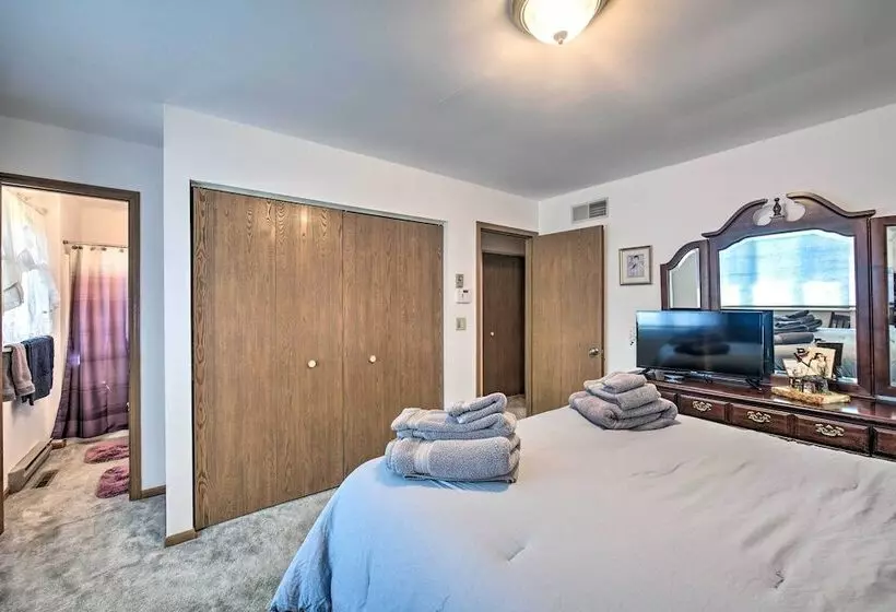 Harrisburg Home W/ Deck: 12 Mi To Hersheypark