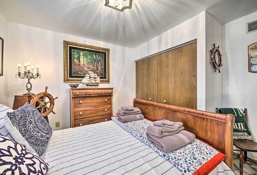 Harrisburg Home W/ Deck: 12 Mi To Hersheypark