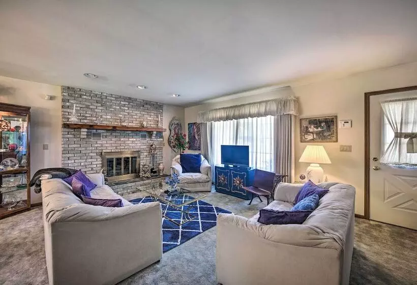 Harrisburg Home W/ Deck: 12 Mi To Hersheypark