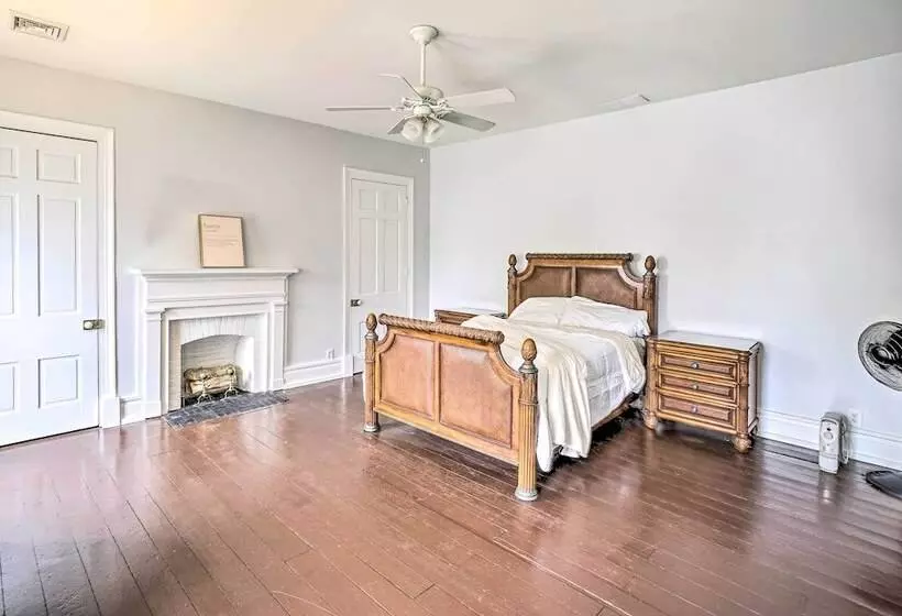 Historic Troy Home Close To Shops W/ Fire Pit