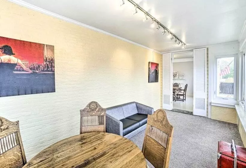 Historic Troy Home Close To Shops W/ Fire Pit